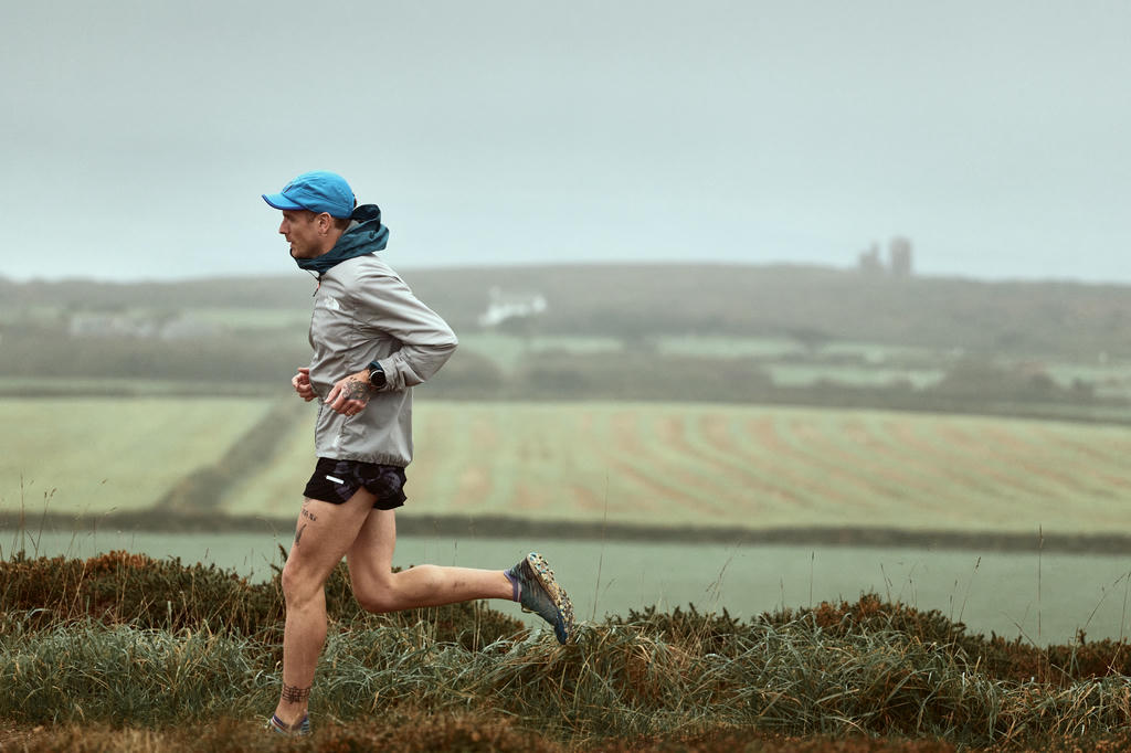 @will.h.p running over St. Agnes Beacon